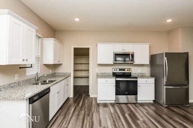 1309 Escondido Dr