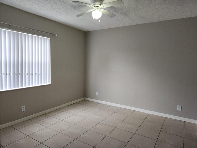 Photo - 3776 N University Dr Unit L-8