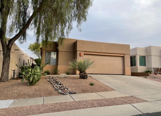Building Photo - Gated community near Sabino Canyon/Tangue Verde