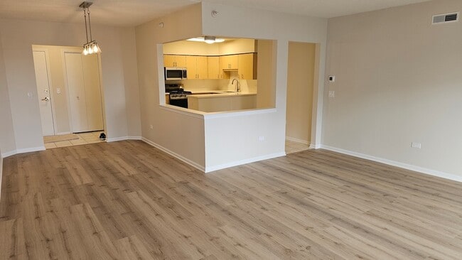 Photo - 675 Pearson St Unit 710