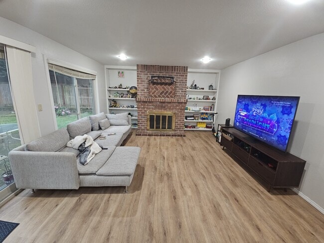 Photo - 1830 233rd Pl NE