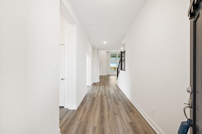 Photo - 5702 Diamond Dust Dr