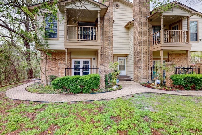 Building Photo - Corner of Comfort: Elevate Your Lifestyle ... Unit 408 Rental