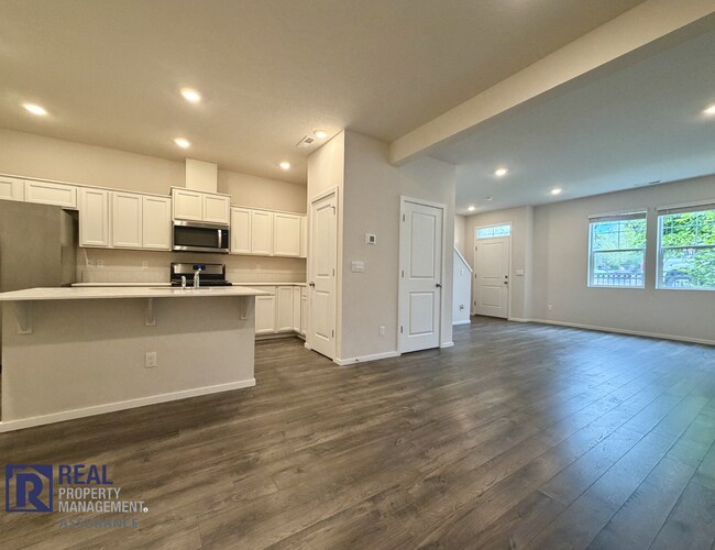 Photo - 873 N 19th Ave