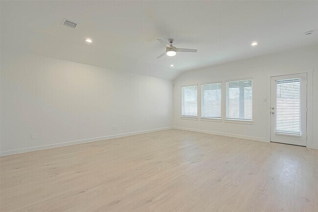 2732 Willow Gulch Wy