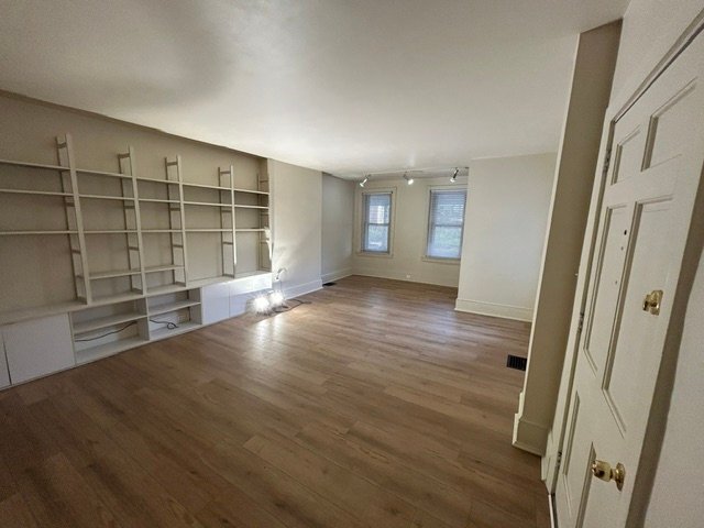 Photo - 231 W 14th St Unidad 1