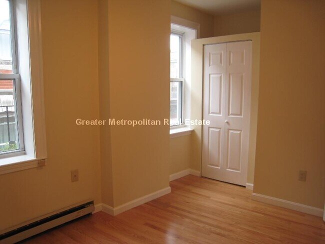 Photo - 183 Endicott St Unit 5