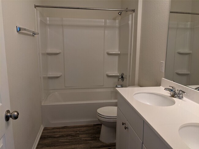 Photo - 416 Ibis Falls Loop