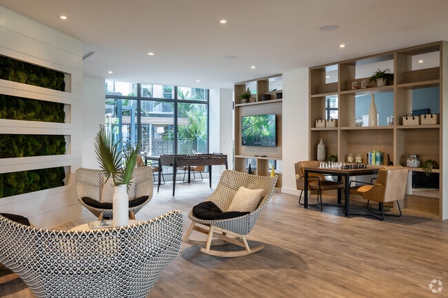 10X Miami River Apartments