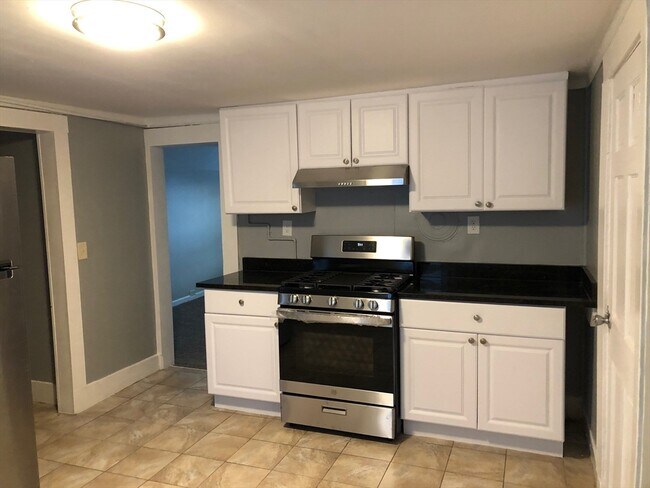Building Photo - 40 Central Ave Unit 3 Rental