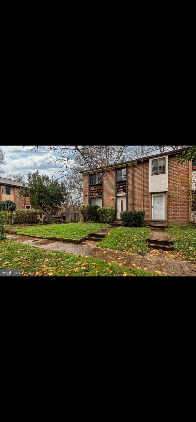 Building Photo - 6592 Fruitgift Pl