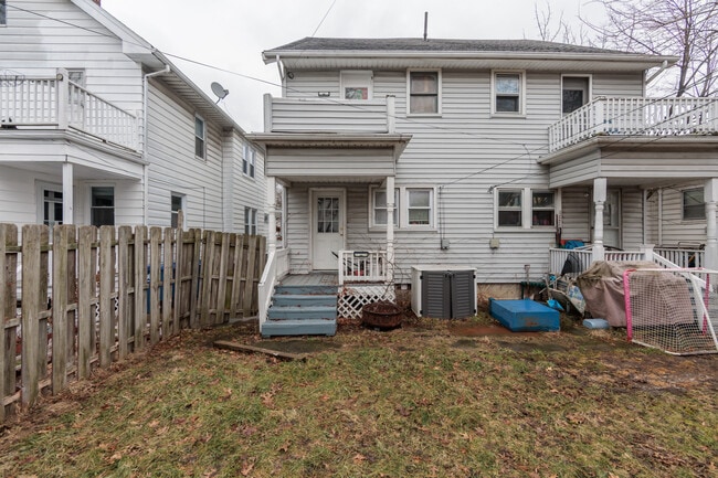 Photo - 1446 Hopkins Ave