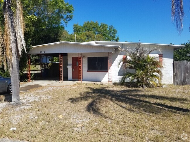 Building Photo - Block Home in Jungle Terrace Area - St Pet...