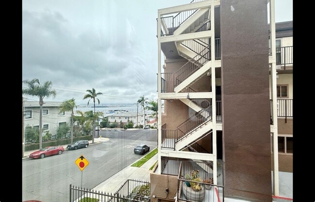 Photo - 2300 Front St Unidad 205