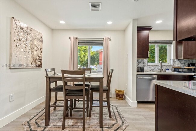 Photo - 18606 SW 100th Ave