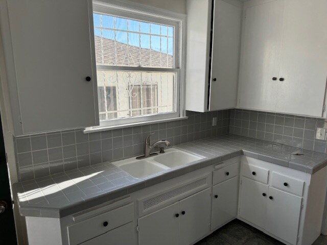 Photo - 1050 S Curson Ave Unidad 1050