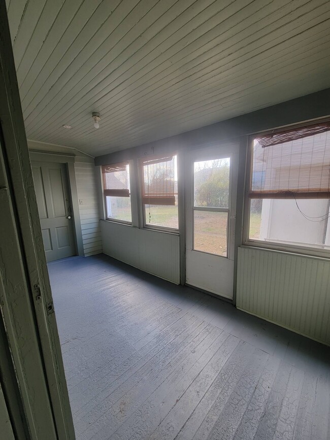 Photo - 9218 Andersontown Rd