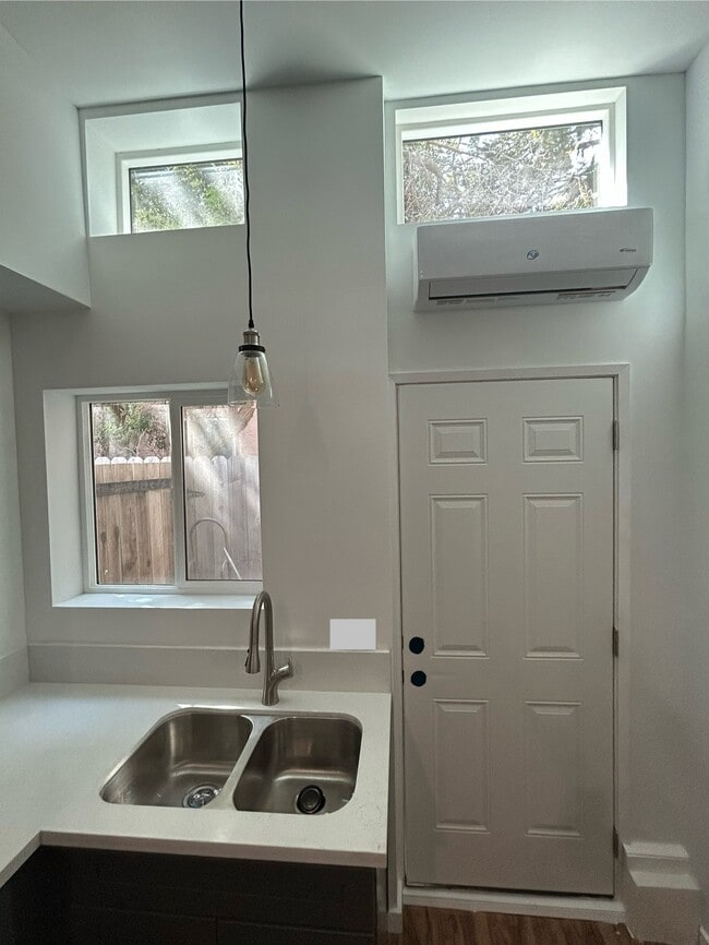 Photo - 5413 W 118th St Unidad 1bed 1bath