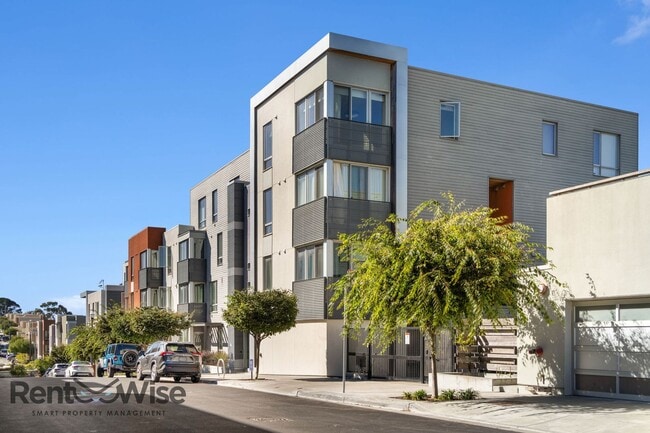 Building Photo - 50 Jerrold Ave Unit 308