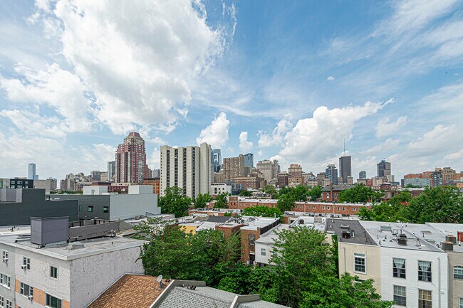 Photo - 1211 Bainbridge St