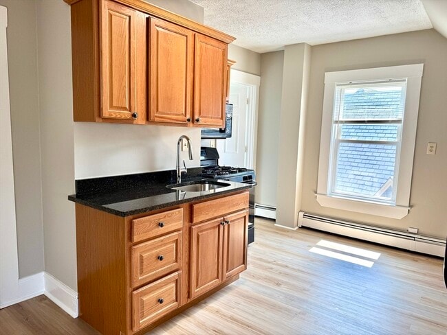 Building Photo - 58 Estes St Unit 6 Rental