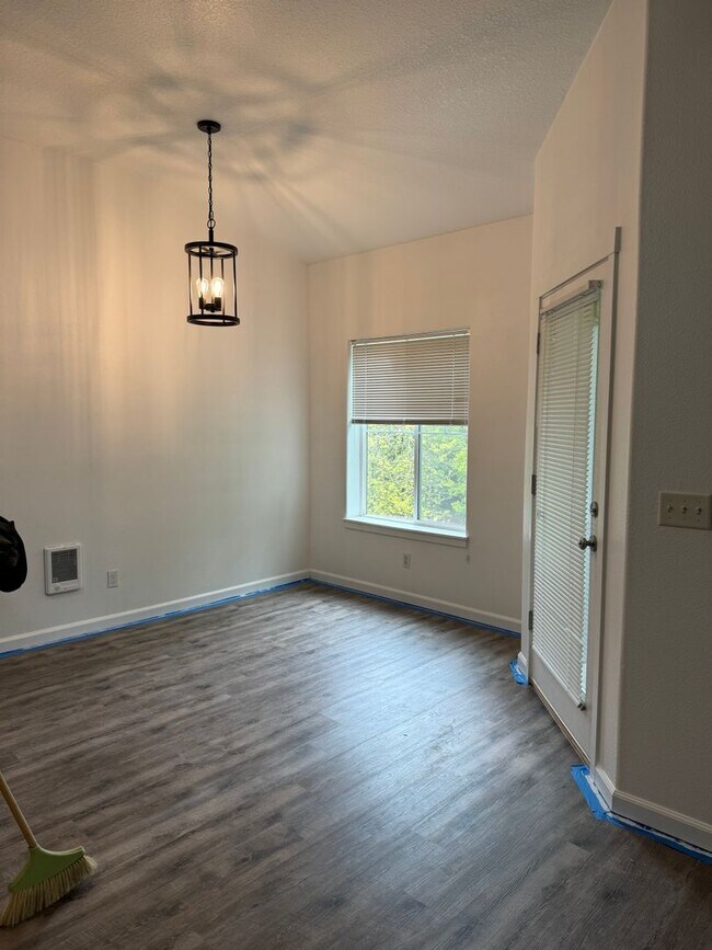 Photo - Grand Oaks 2 bedroom Condo Unidad D303