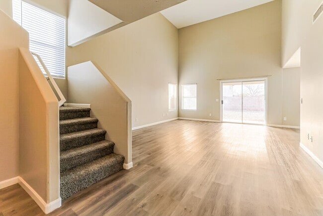 Photo - 12031 W Dahlia Dr