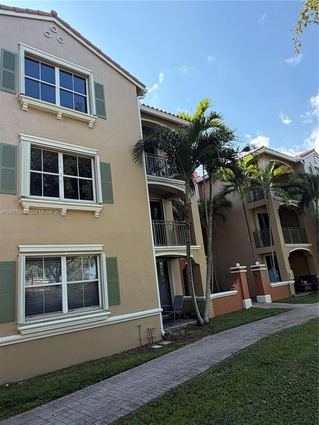 Building Photo - 6500 NW 114th Ave Unit 1025