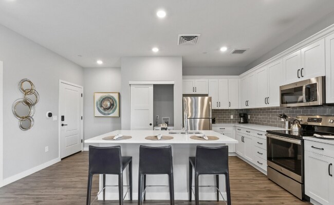 Photo - 475 N 9th St Unidad 206