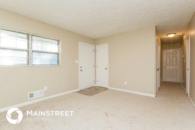 Photo - 8191 Dunellen Ln