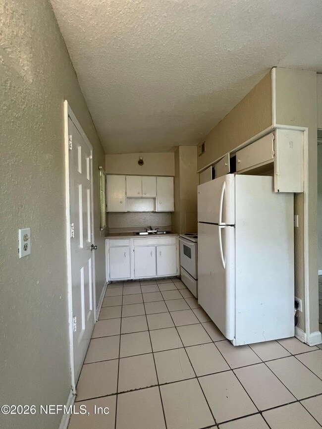 Photo - 5559 Verbena Rd