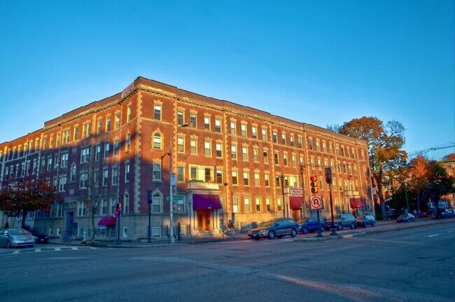 Building Photo - 1610 Massachusetts Ave Unit 1