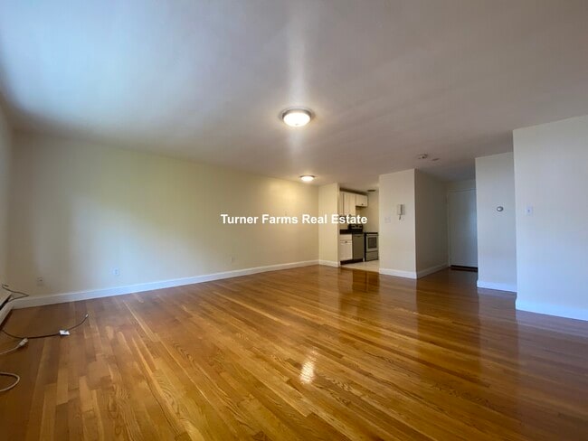 Photo - 212 Kent St Unit 23