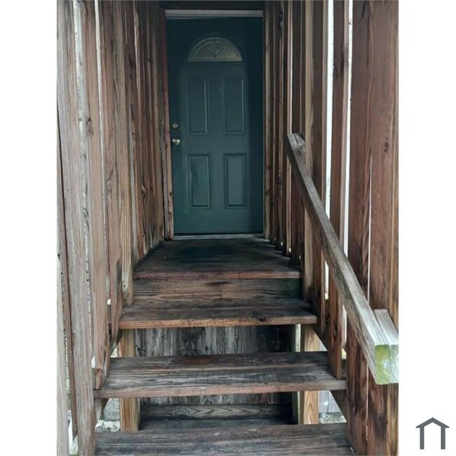 Building Photo - 3759 N Marshall St Unit 1st FL