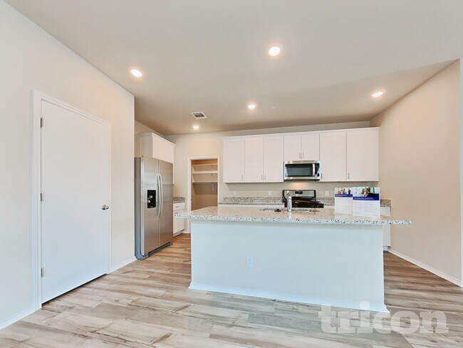 Photo - 3524 Stride Ln