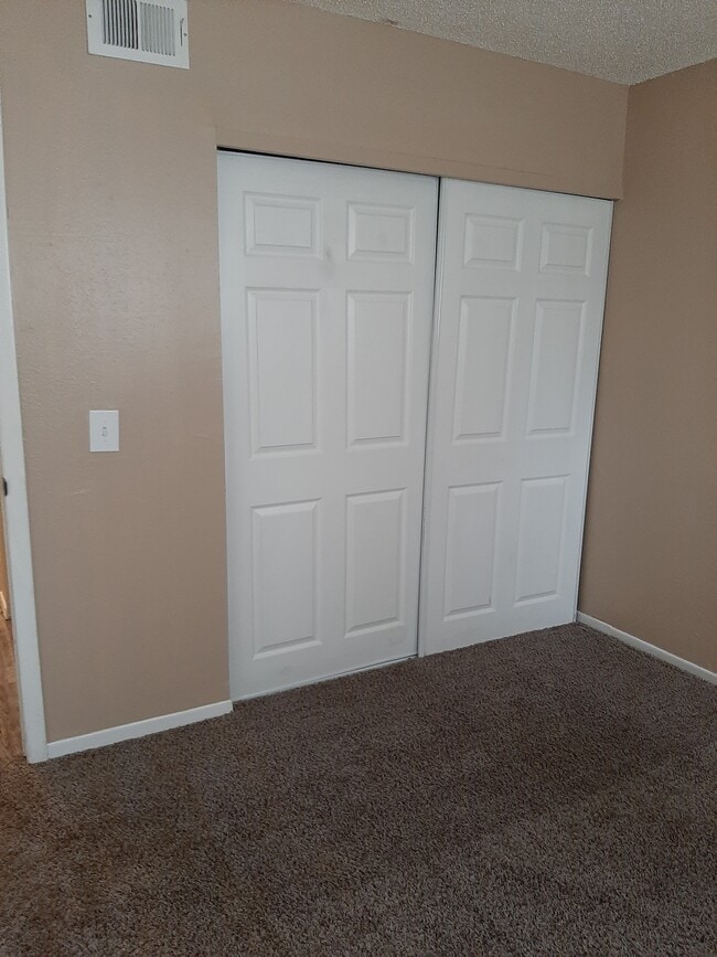 2 beds 1 bath