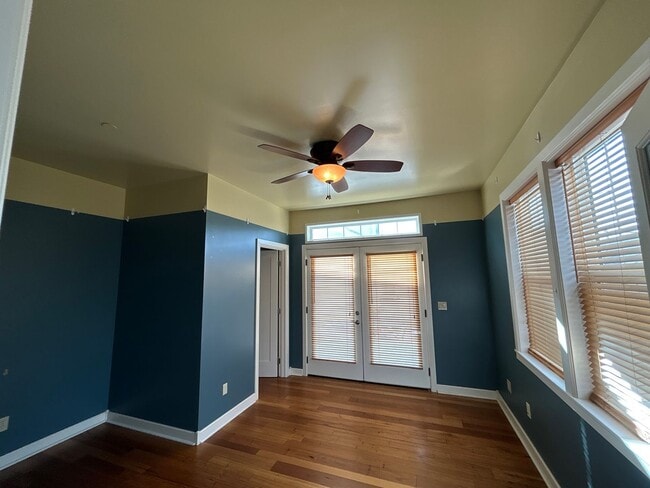 Photo - 2 Bedroom / 1.5 Bath Executive Apartment i...