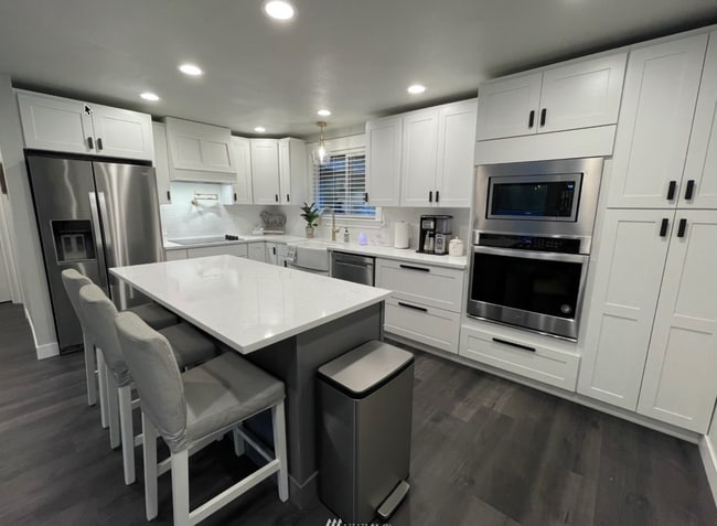 Photo - Modern Woodland Retreat in the Heart of Gig Harbor