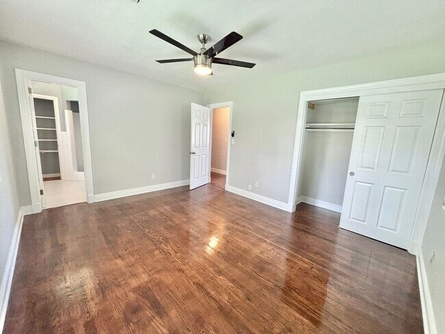 Photo - 3331 Bayou Blvd