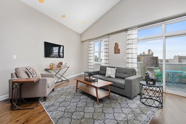 Building Photo - 1456 N Greenview Ave Unit 3W Rental