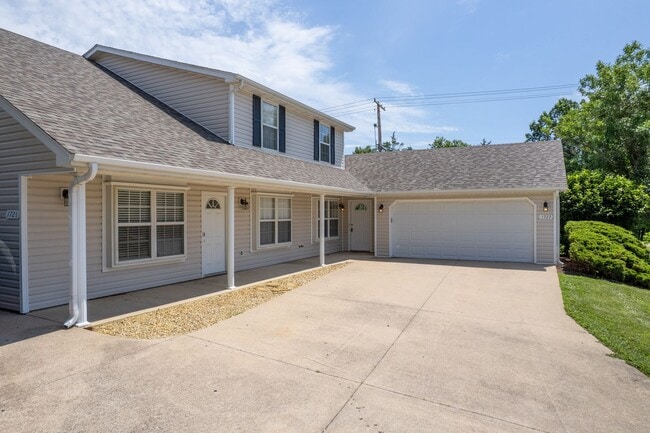 Photo - 1721-1723-1723 Juniper Dr Townhome