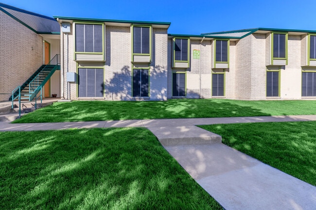 Photo - Bainbridge Apartments