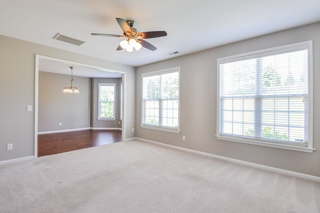 Photo - 353 Collinsworth Dr