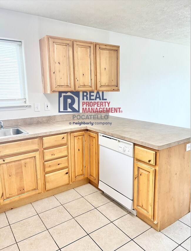 Photo - 4361 Opal Ave Unit B