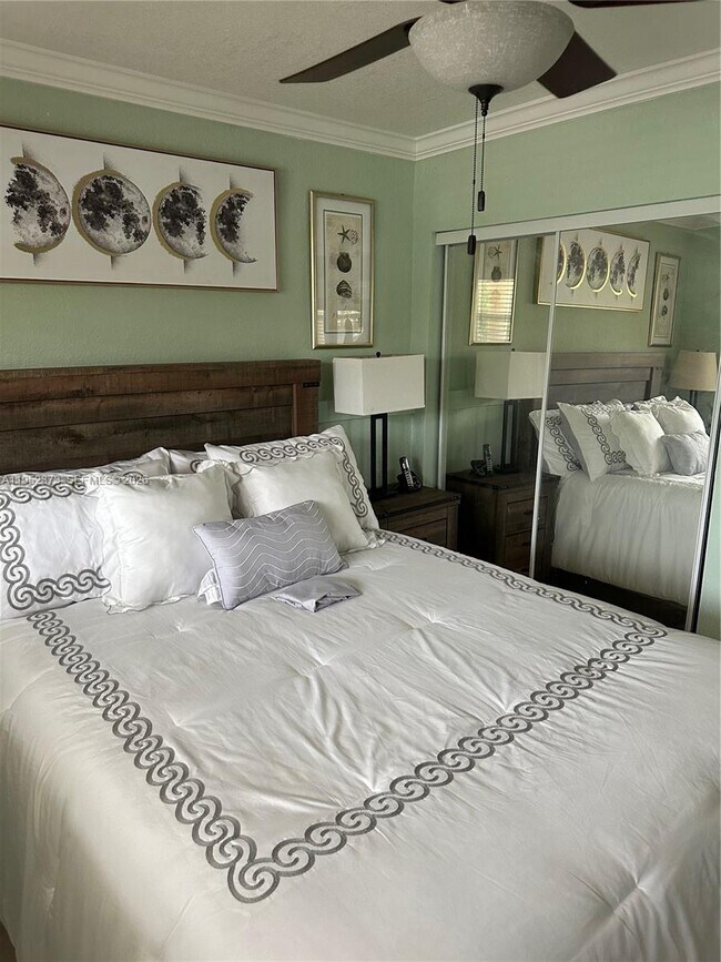 Photo - 6018 Plunkett St Unit rear