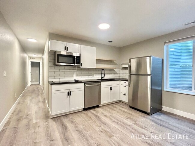 Photo - 4711 Columbine St Unidad B