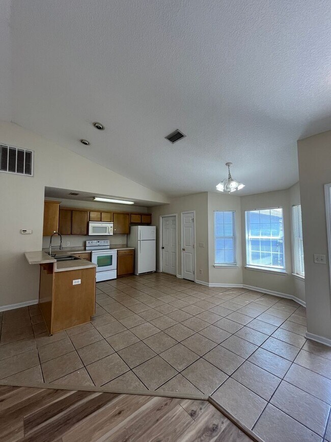 Photo - 209 Royal Palms Ave Unit 1