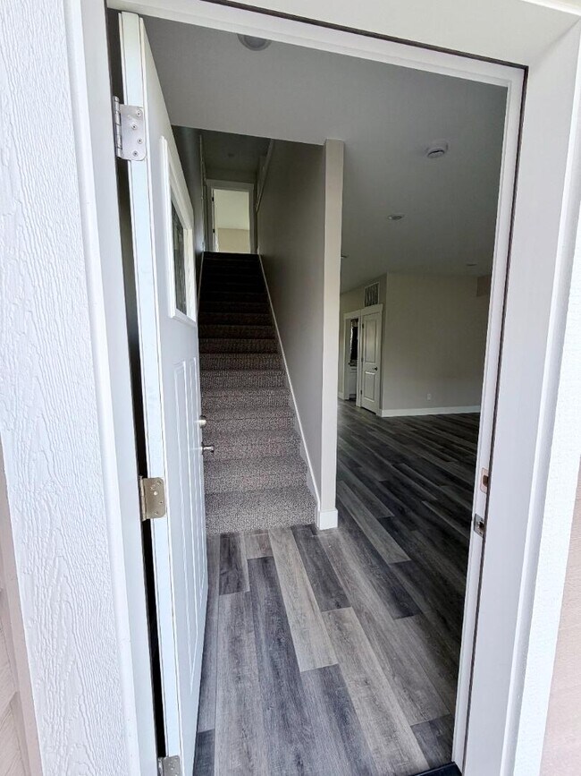 Photo - 7212 Shaver Dr