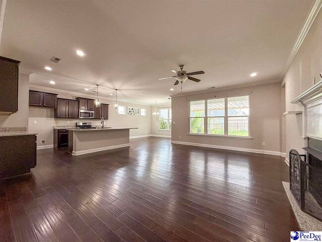 1073 Wessex Dr