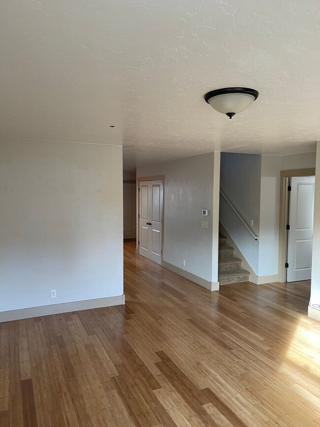 Photo - Custom 3-Bedroom Bungalow in Sisters!